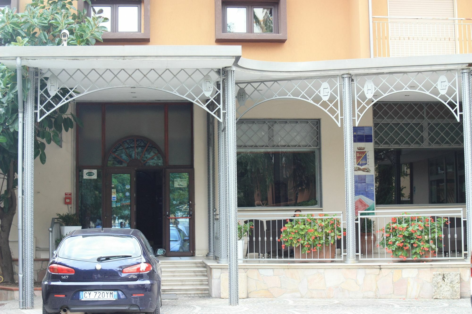 Hotel Grazia Эболи Экстерьер фото